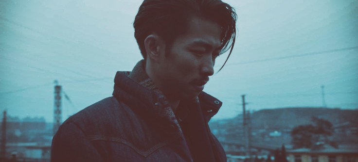 An_elephant_sitting_still